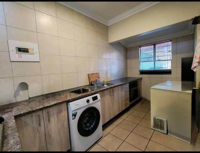 2 BEDROOM HOUSE FOR SALE IN ERMELO